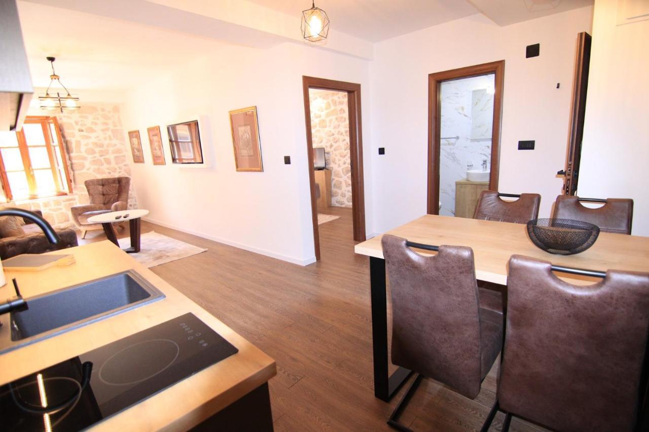 Apartmani Fantasia Cetinje Buitenkant foto