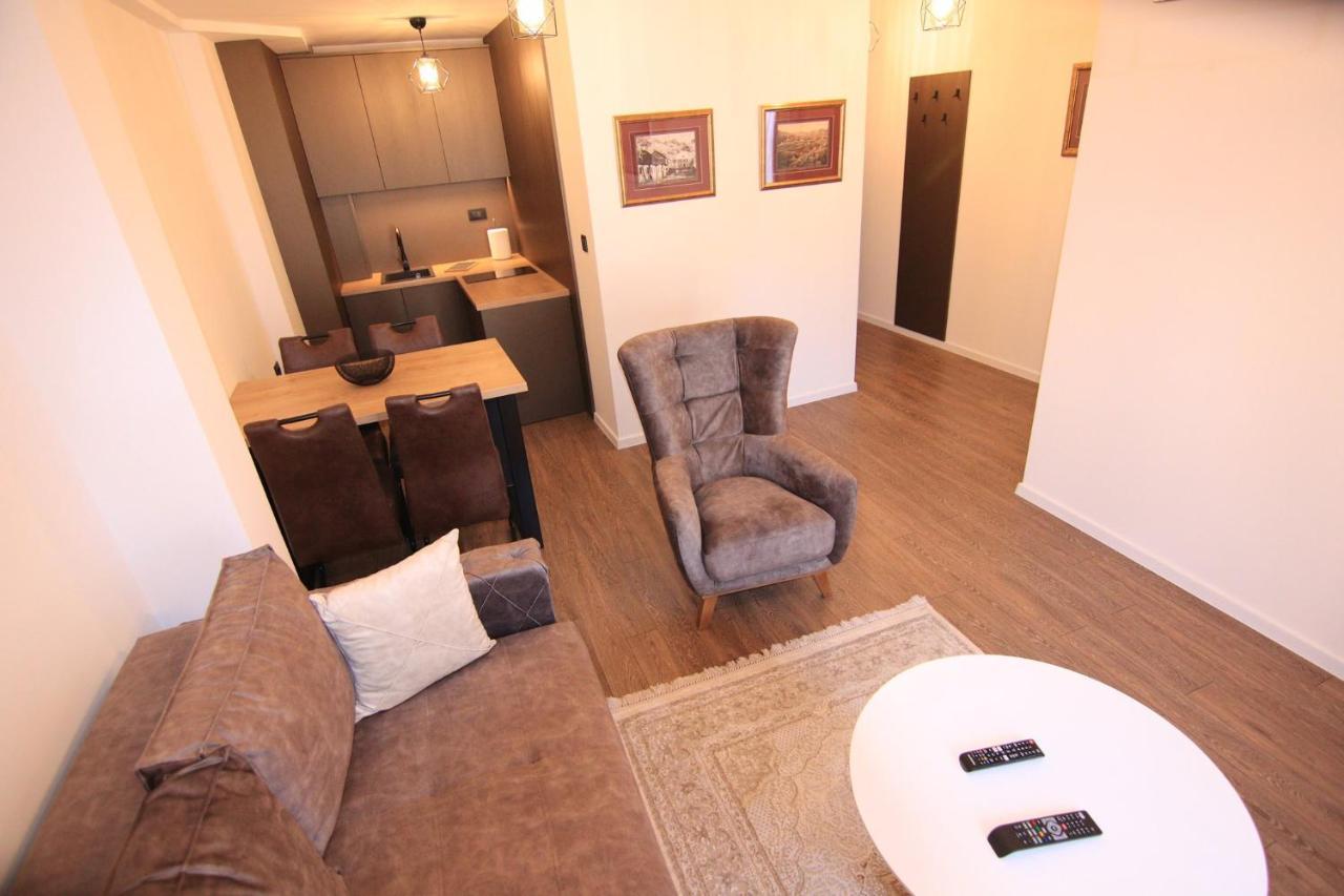 Apartmani Fantasia Cetinje Buitenkant foto