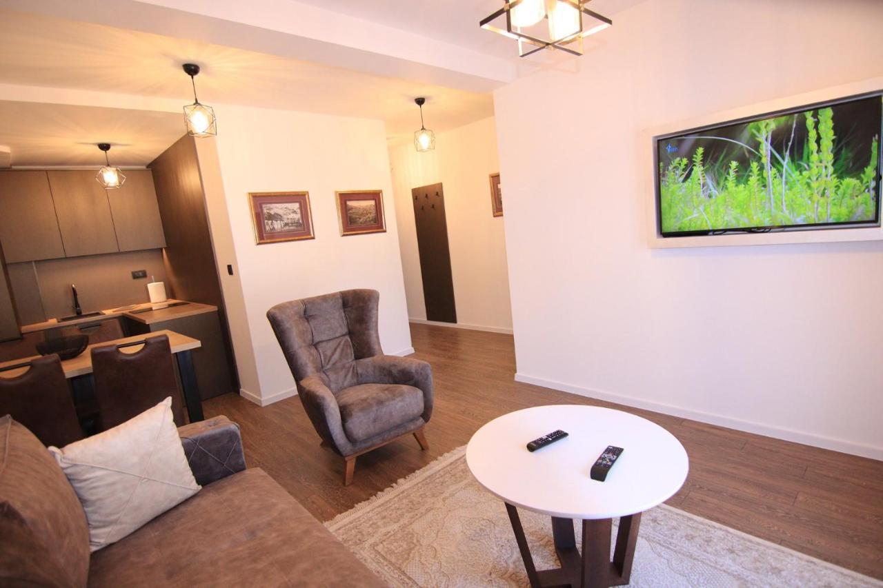 Apartmani Fantasia Cetinje Buitenkant foto