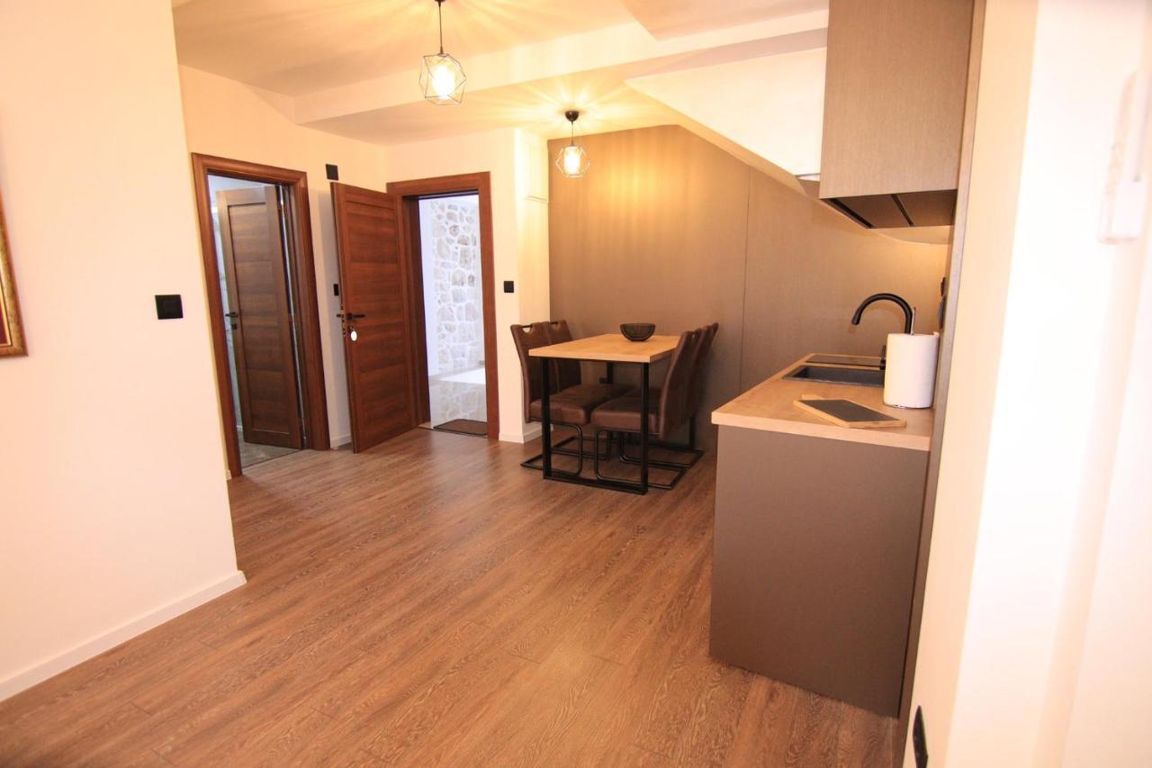 Apartmani Fantasia Cetinje Buitenkant foto
