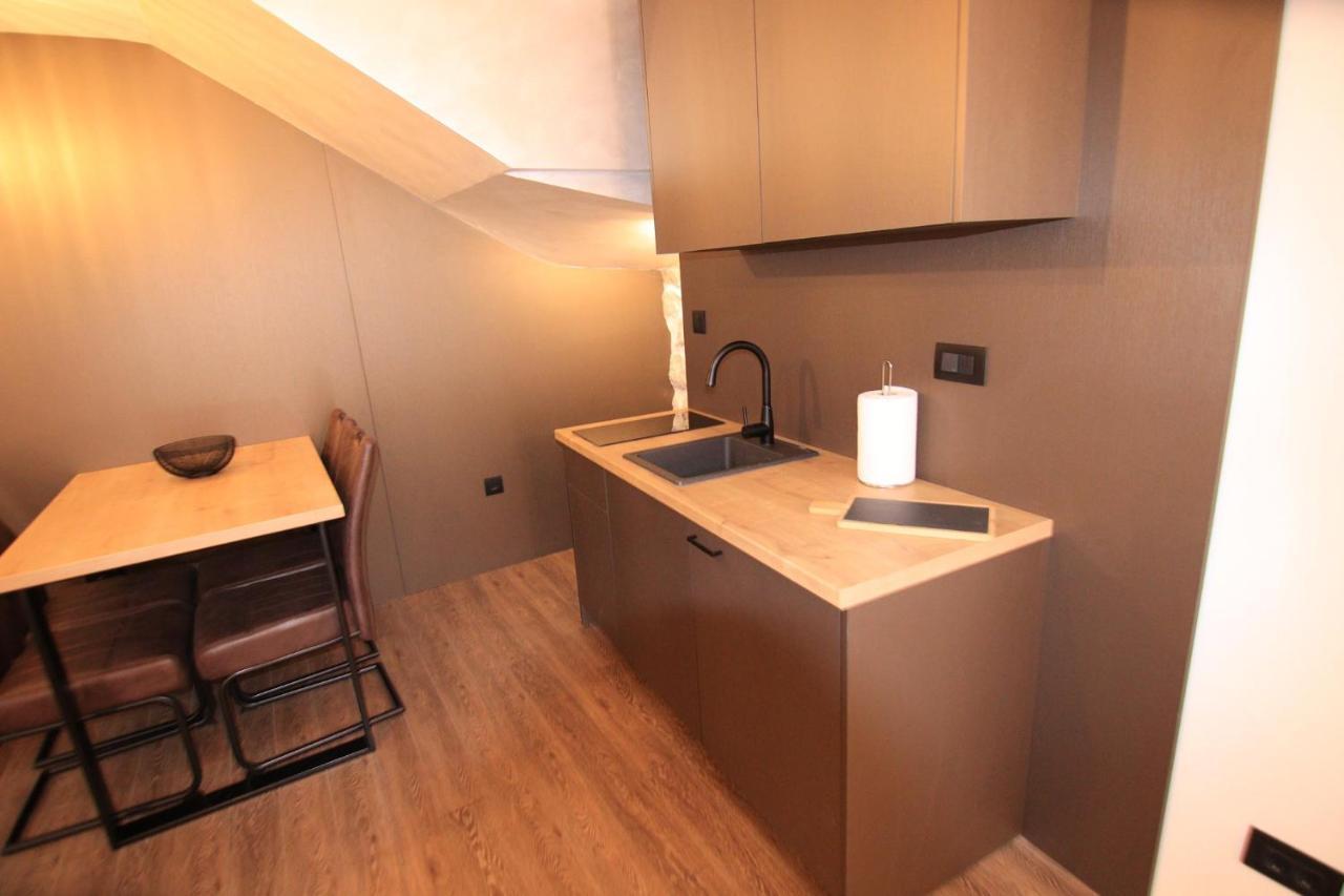 Apartmani Fantasia Cetinje Buitenkant foto